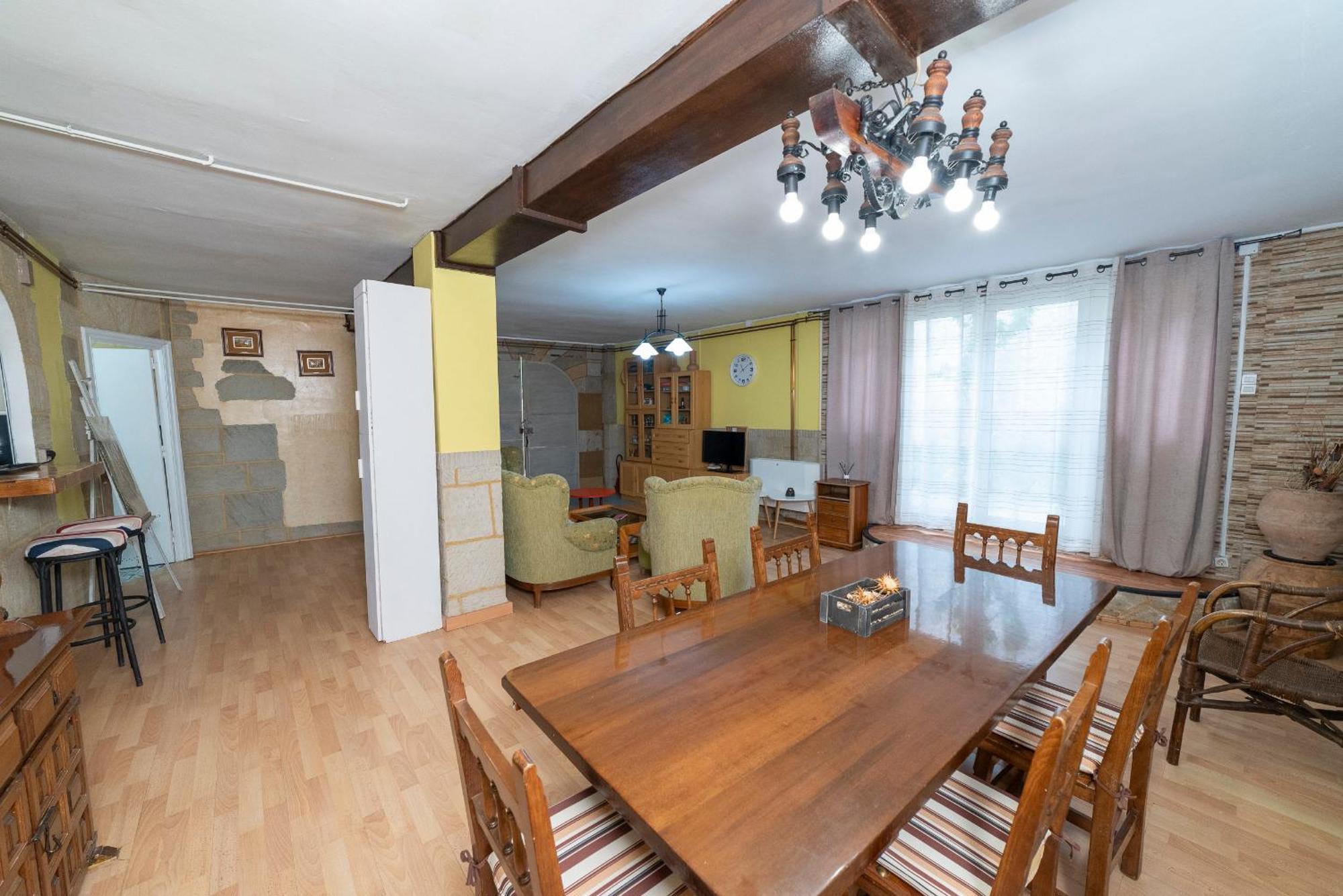 Gran Casa Rural Al Aire Libre En Griselヴィラ エクステリア 写真